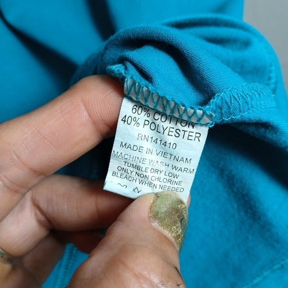 #449 Men's Dino Robert Turquoise V-Neck T-Shirt Size Large - Picture 4 of 12